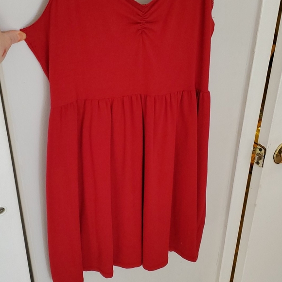 Forever 21 Dress with adjustable straps - Picture 3 of 10